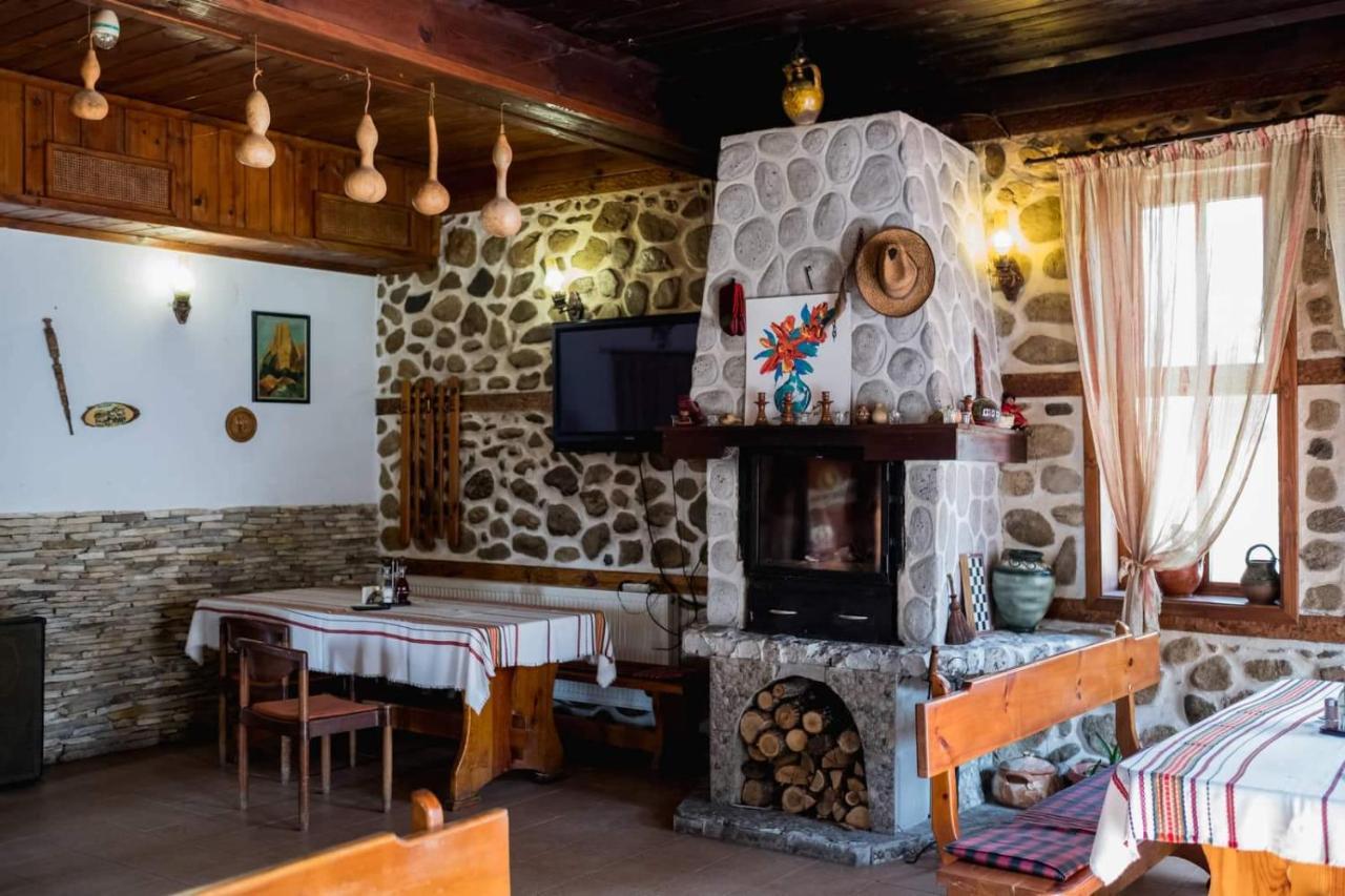 Hotel Стария Чинар Мелник Extérieur photo